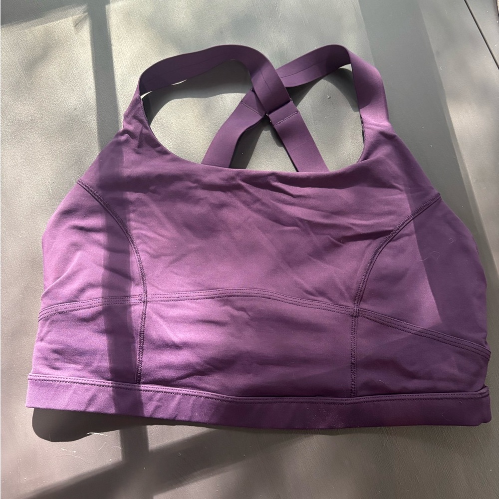 Lululemon 8 sports bra